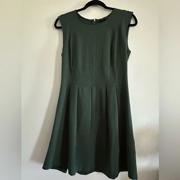Dynamite | Dresses | Dynamite Forest Green Sleeveless Dress | Poshmark Dynamite | Dresses | Dynamite Forest Green Sleeveless Dress | Poshmark